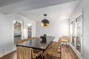 8BR Villa Heated Pool Putt Grn Billiards Sleeps 18