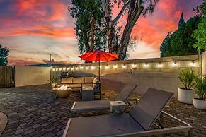 8BR Villa Heated Pool Putt Grn Billiards Sleeps 18