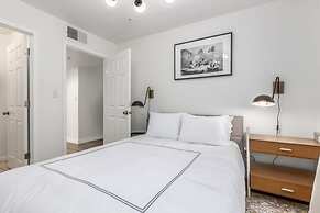 8BR Villa Heated Pool Putt Grn Billiards Sleeps 18