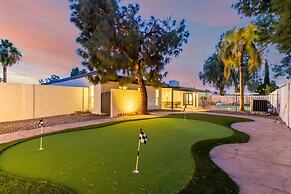 8BR Villa Heated Pool Putt Grn Billiards Sleeps 18