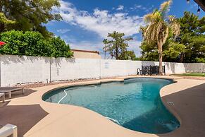 8BR Villa Heated Pool Putt Grn Billiards Sleeps 18