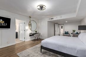 8BR Villa Heated Pool Putt Grn Billiards Sleeps 18