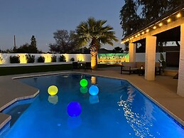 5BR Resort-style Oasis 2 Primary s Cabana Gameroom