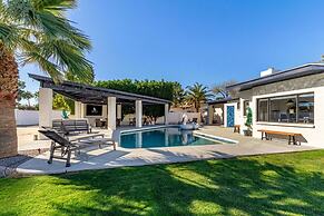 5BR Resort-style Oasis 2 Primary s Cabana Gameroom