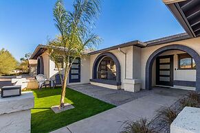 5BR Resort-style Oasis 2 Primary s Cabana Gameroom