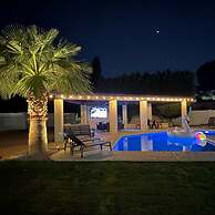 5BR Resort-style Oasis 2 Primary s Cabana Gameroom