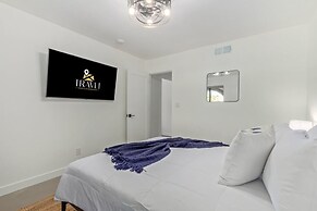 5BR Resort-style Oasis 2 Primary s Cabana Gameroom