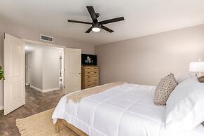 Obispo Modern Oasis With Heated Pool and BBQ