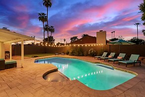 Obispo Modern Oasis With Heated Pool and BBQ