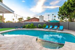 Obispo Modern Oasis With Heated Pool and BBQ