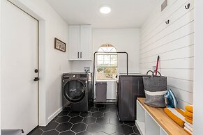 Sunburst Estate Htd Pool Putt Grn Sleeps 14