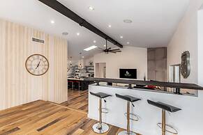 Sunburst Estate Htd Pool Putt Grn Sleeps 14