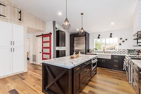 Sunburst Estate Htd Pool Putt Grn Sleeps 14