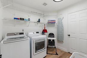 The Cardinal Walk to Stadium Pool Spa Sportcourt