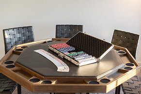 The Cardinal Walk to Stadium Pool Spa Sportcourt