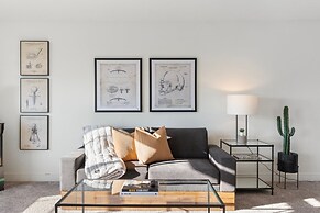 The Cardinal Walk to Stadium Pool Spa Sportcourt