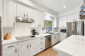 The Cardinal Walk to Stadium Pool Spa Sportcourt