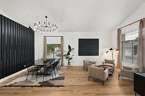 The Cardinal Walk to Stadium Pool Spa Sportcourt