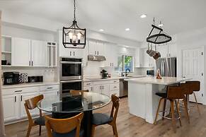 The Cardinal Walk to Stadium Pool Spa Sportcourt