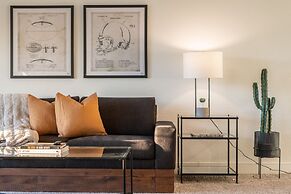 The Cardinal Walk to Stadium Pool Spa Sportcourt