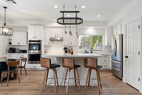 The Cardinal Walk to Stadium Pool Spa Sportcourt