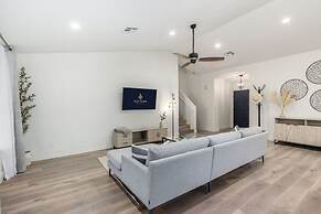 5BR Citrus Estate Sleeps 13 Free Htd Pool Gameroom