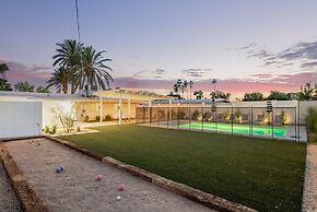 Northview Mid-century Escape Pool Firepit Bocce