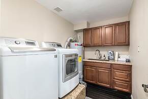 Princess Retreat Private Pool Firepit Sleeps 12