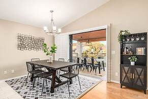 Princess Retreat Private Pool Firepit Sleeps 12