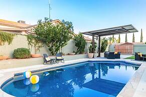 Princess Retreat Private Pool Firepit Sleeps 12