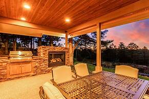 Amberwood Estate w 5 Showers Spa Mtn Views
