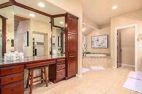 Amberwood Estate w 5 Showers Spa Mtn Views