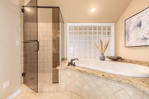 Amberwood Estate w 5 Showers Spa Mtn Views