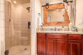 Amberwood Estate w 5 Showers Spa Mtn Views