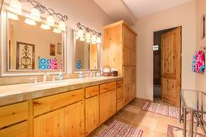 Desert Foothils Rustic Resort Oasis w Pool Spa