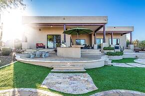 Desert Foothils Rustic Resort Oasis w Pool Spa