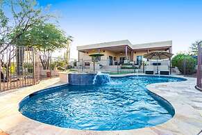 Desert Foothils Rustic Resort Oasis w Pool Spa