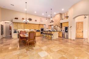 Desert Foothils Rustic Resort Oasis w Pool Spa