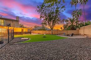 Tiki Paradise w Htd Pool Putt Grn Tiki Bar