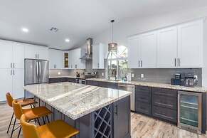 Modern Mesa Oasis Free Heated Pool Al-fresco Living