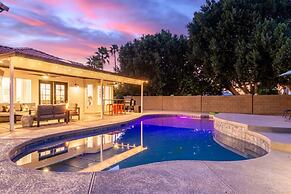 Modern Mesa Oasis Free Heated Pool Al-fresco Living