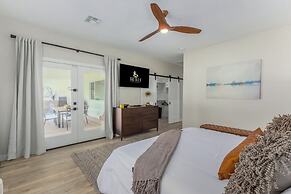 Modern Arcadia Estate Htd Pool Bikes Chef Kitchen