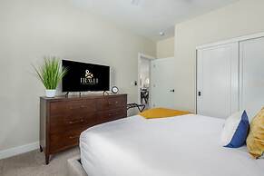 Modern Arcadia Estate Htd Pool Bikes Chef Kitchen