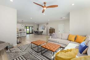 Modern Arcadia Estate Htd Pool Bikes Chef Kitchen