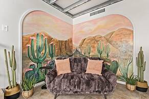Historic Desert Rose Estate Pool Sauna Sleeps 12