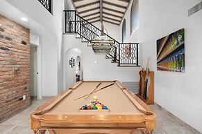 Historic Desert Rose Estate Pool Sauna Sleeps 12