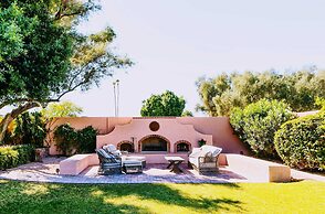 Historic Desert Rose Estate Pool Sauna Sleeps 12