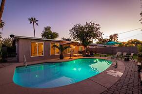 Sunset ASU Private Pool Updated Kitchen Baths