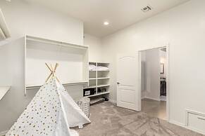 The Dreaming Tree Sleeps 10 Pool Spa Firepit BBQ