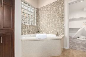 The Dreaming Tree Sleeps 10 Pool Spa Firepit BBQ